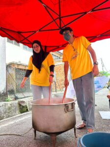 "Bubur Lambuk" cooking program with Mesrarian 2023 9 "Bubur Lambuk" cooking program with Mesrarian 2023 WhatsApp Image 2024 01 05 at 11.50.05 AM 1